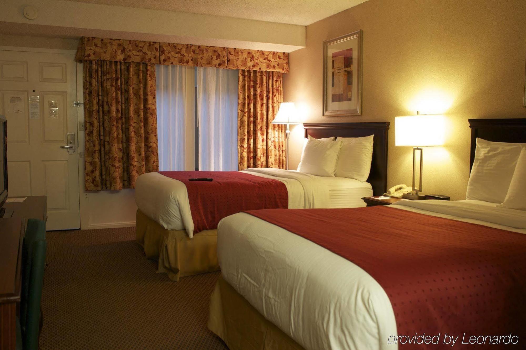 Plaza Hotel & Suites - Eau Claire Extérieur photo