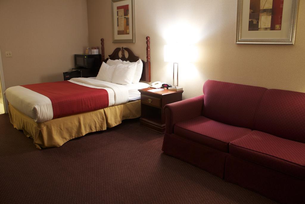 Plaza Hotel & Suites - Eau Claire Extérieur photo