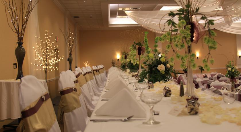 Plaza Hotel & Suites - Eau Claire Extérieur photo